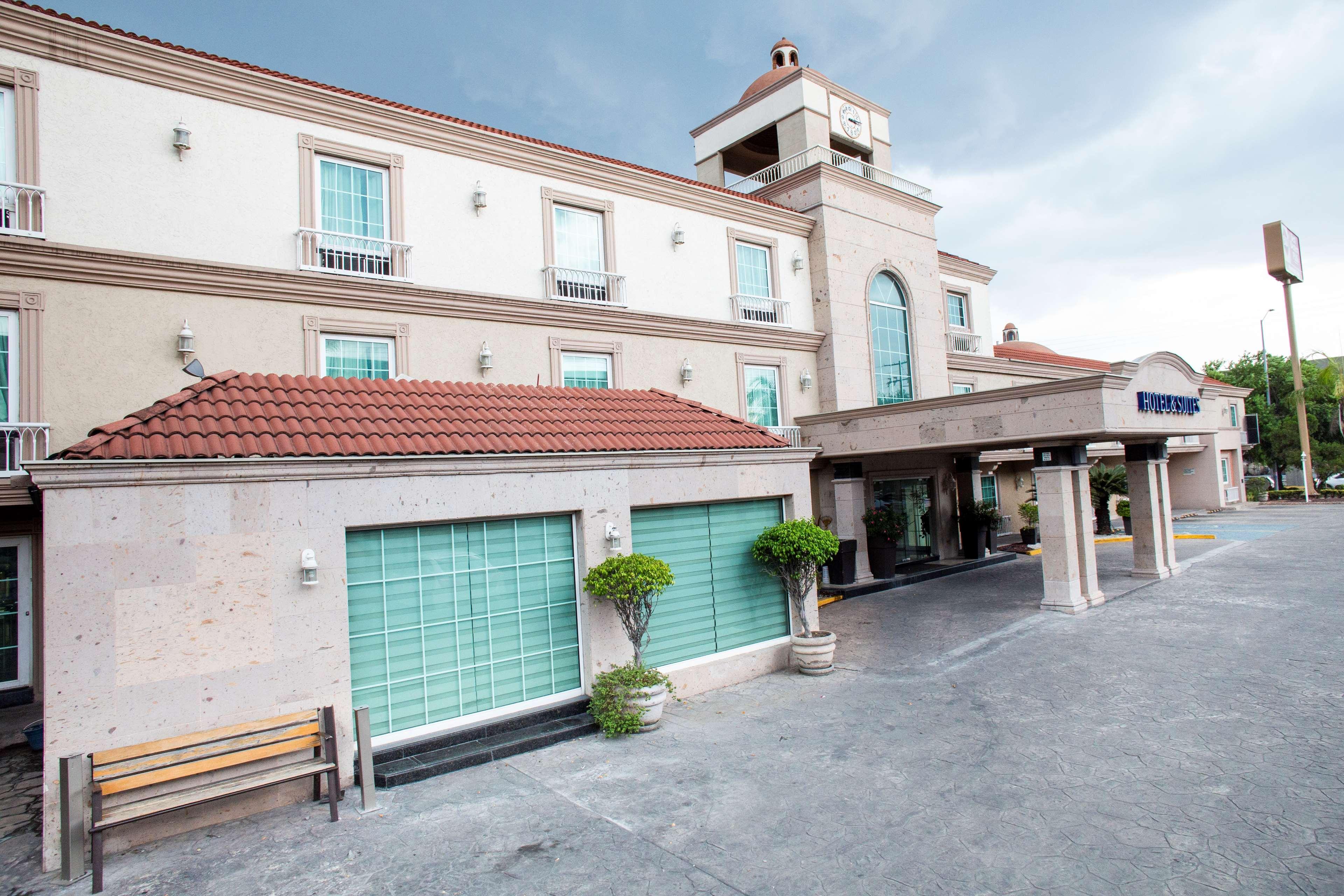 Best Western Plus Monterrey Colon Esterno foto