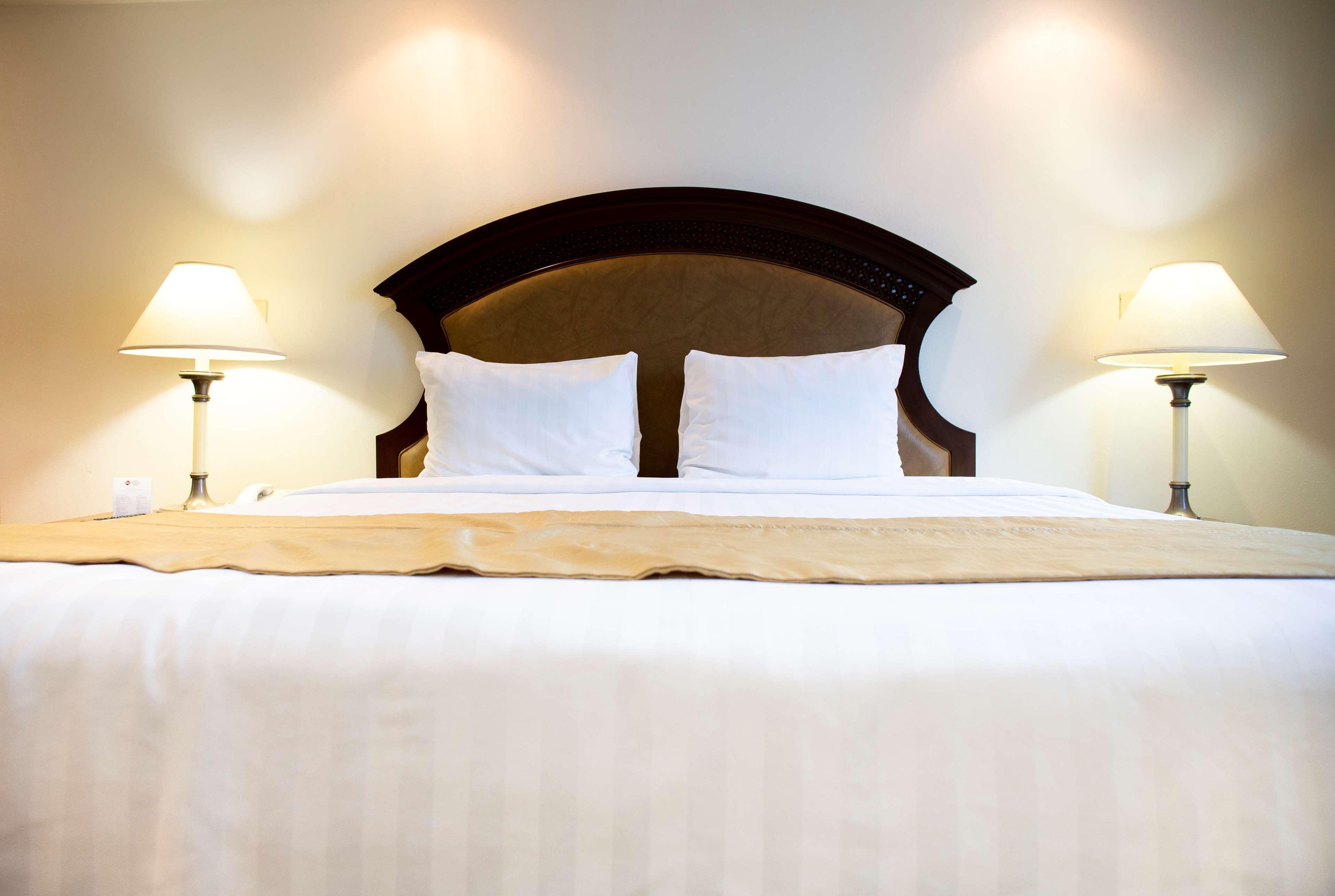 Best Western Plus Monterrey Colon Esterno foto