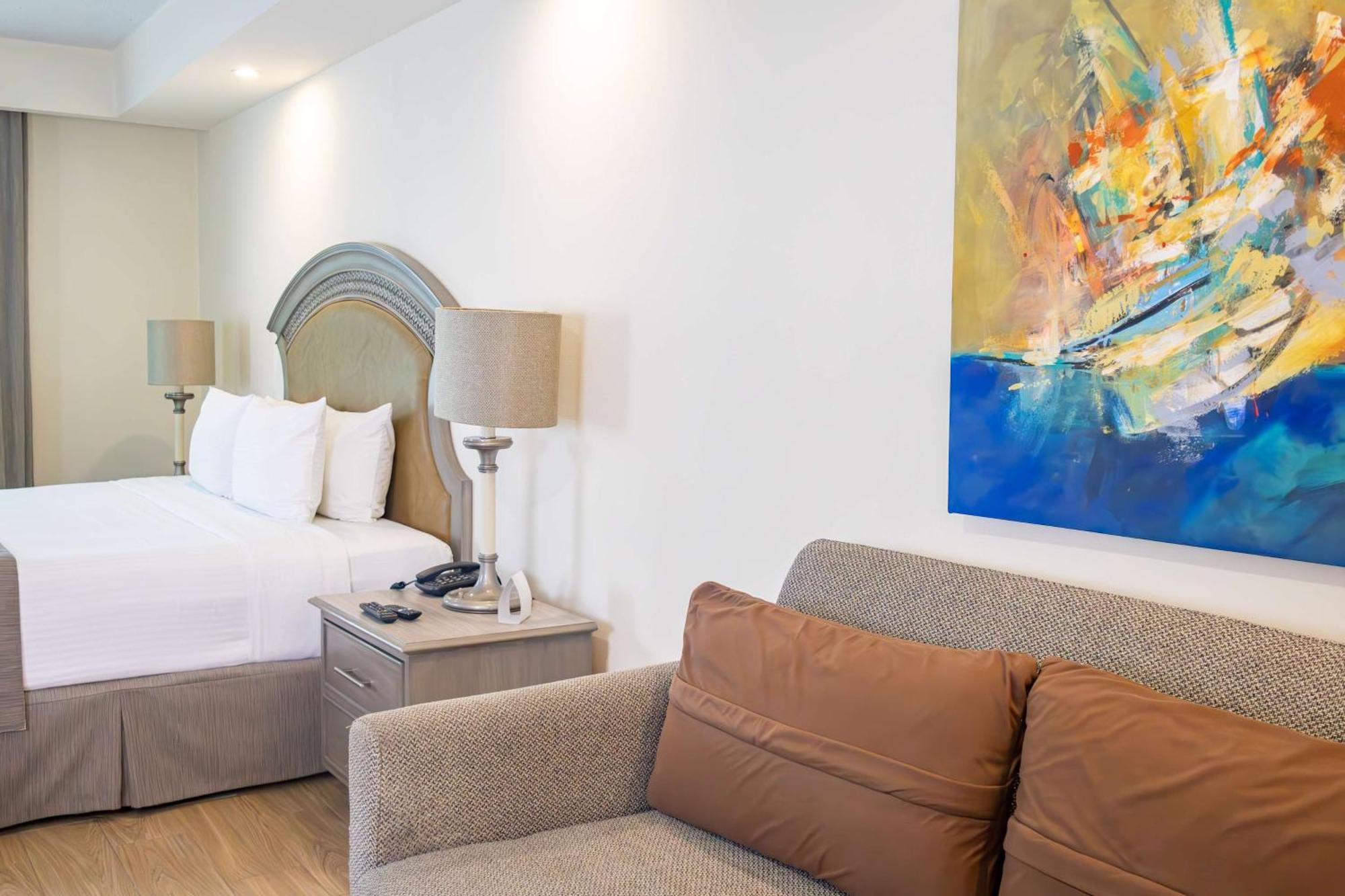 Best Western Plus Monterrey Colon Esterno foto