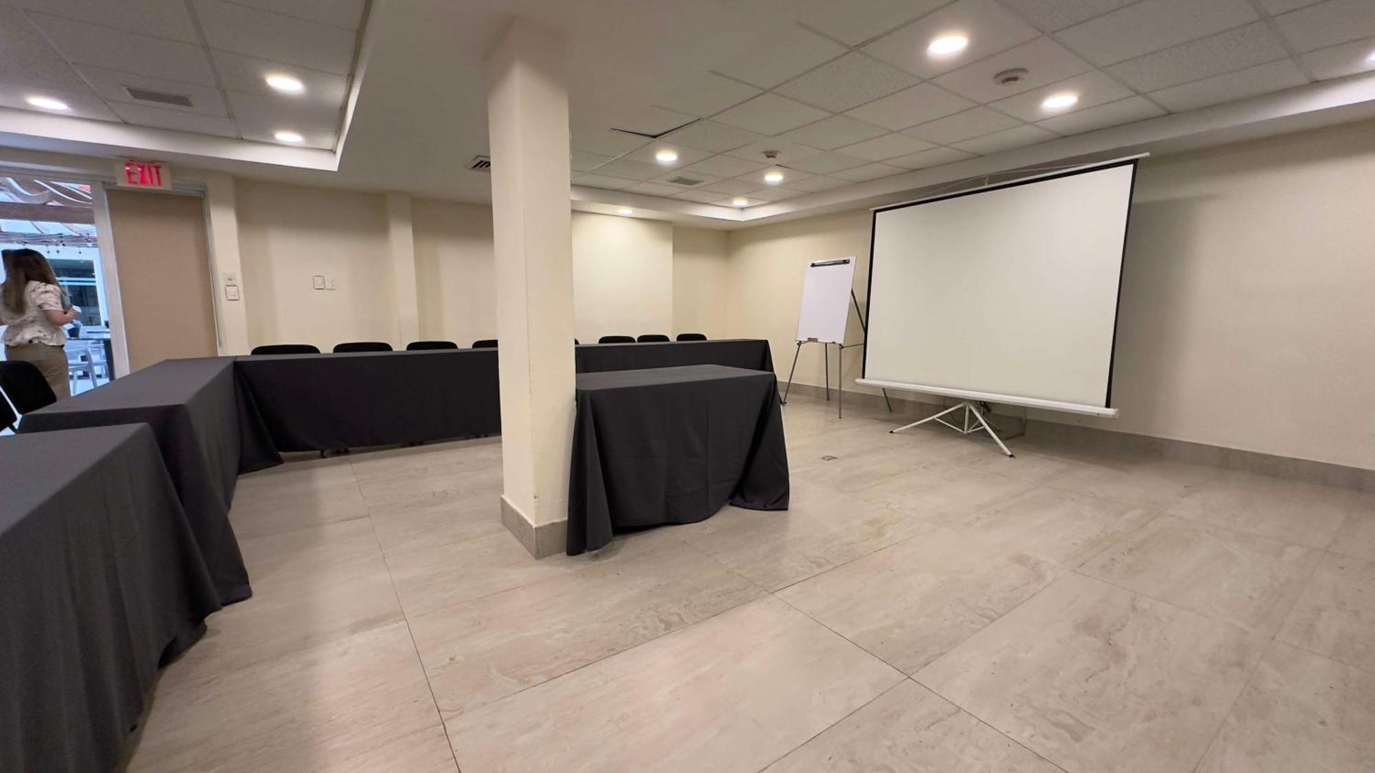 Best Western Plus Monterrey Colon Esterno foto