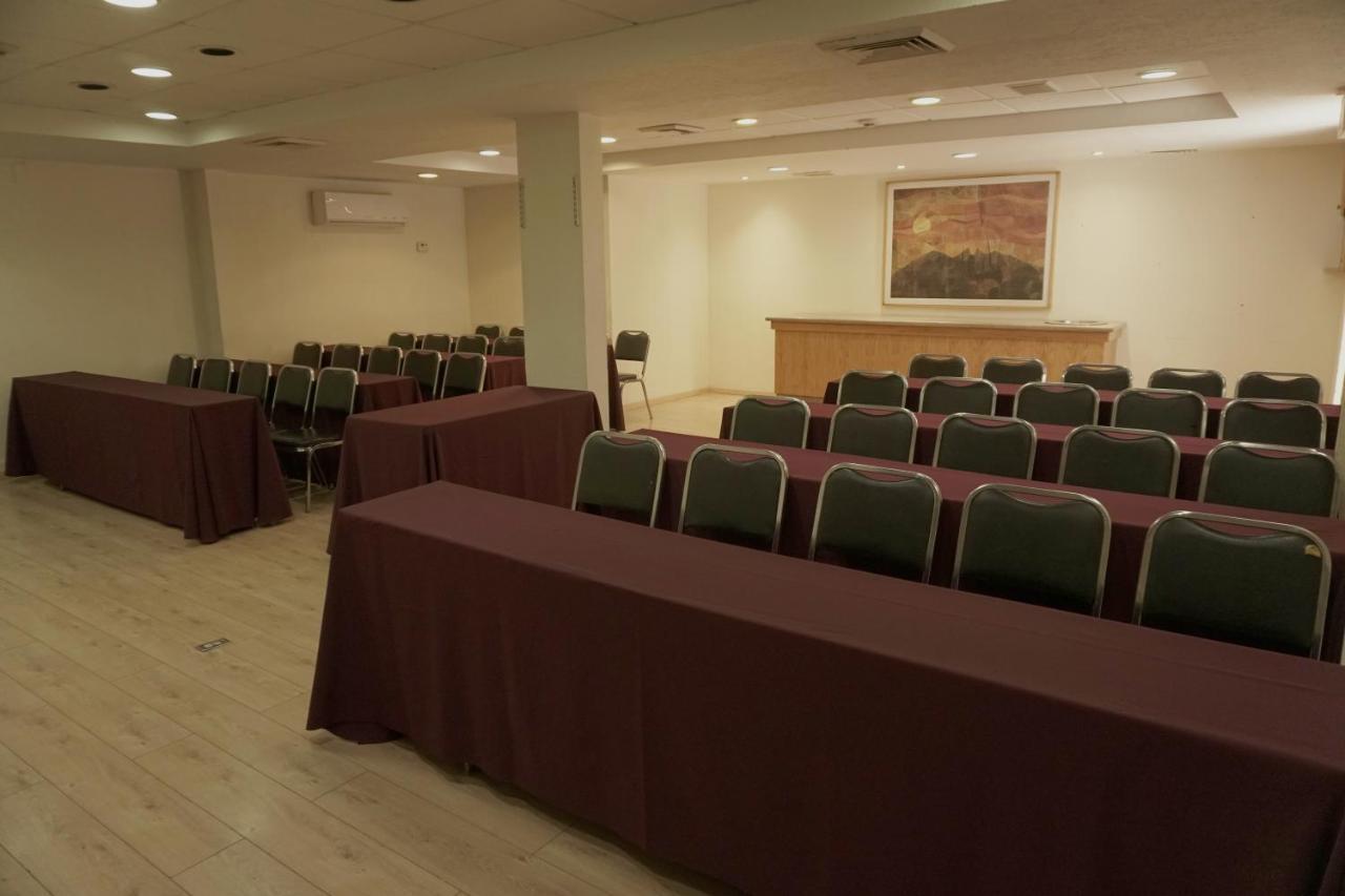 Best Western Plus Monterrey Colon Esterno foto